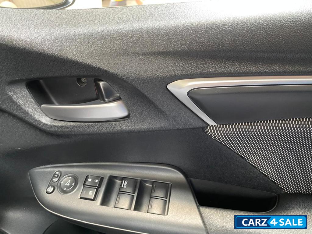 Honda WR-V VX MT diesel