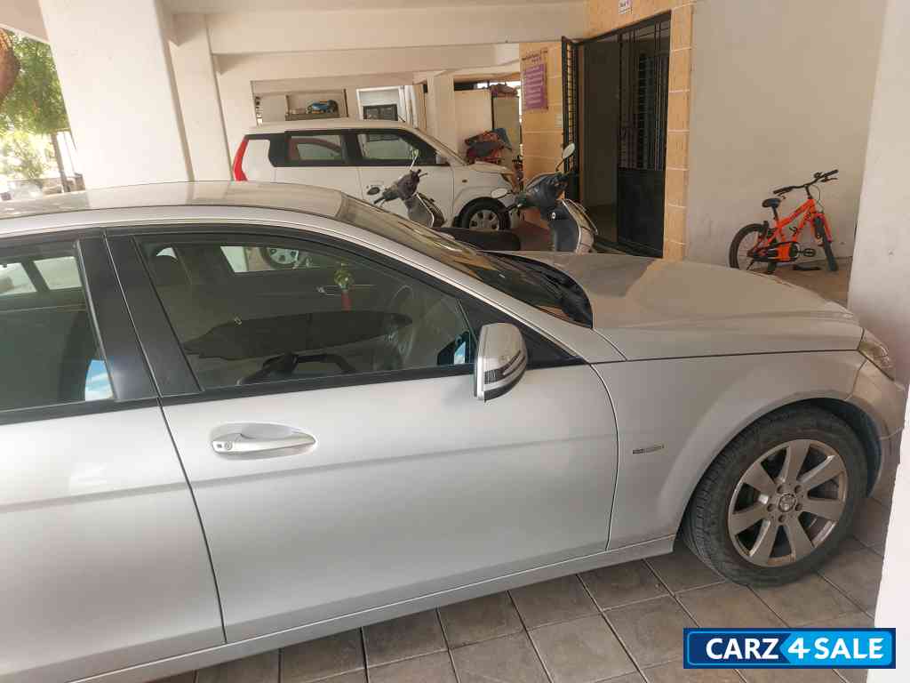 Mercedes-Benz C-Class CDI 220 Blue efficiency