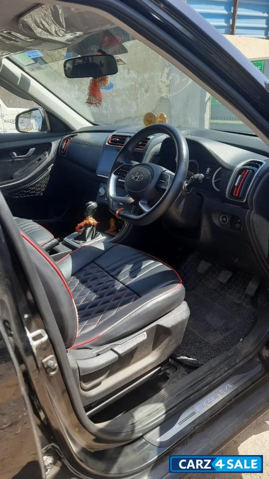 Hyundai Creta 1.5 S PLUS KNIGHT PETROL