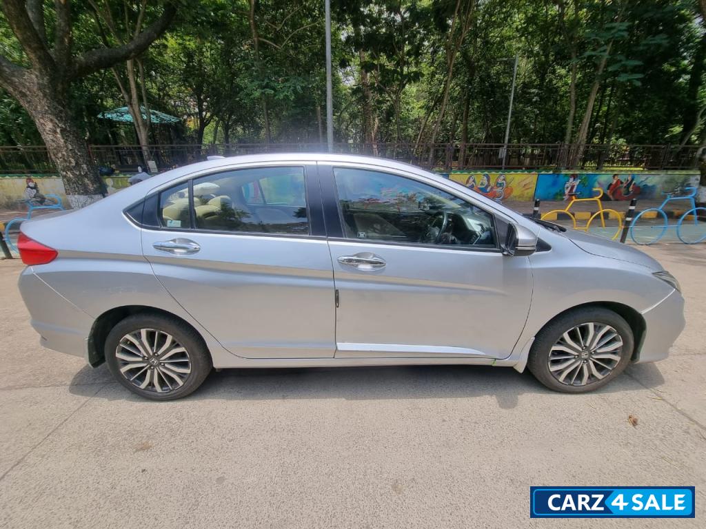 Silver Honda City i-VTEC - City VX