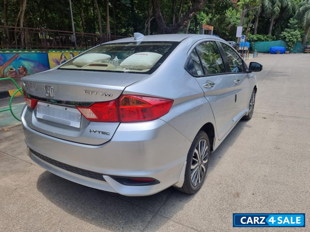 Silver Honda City i-VTEC - City VX