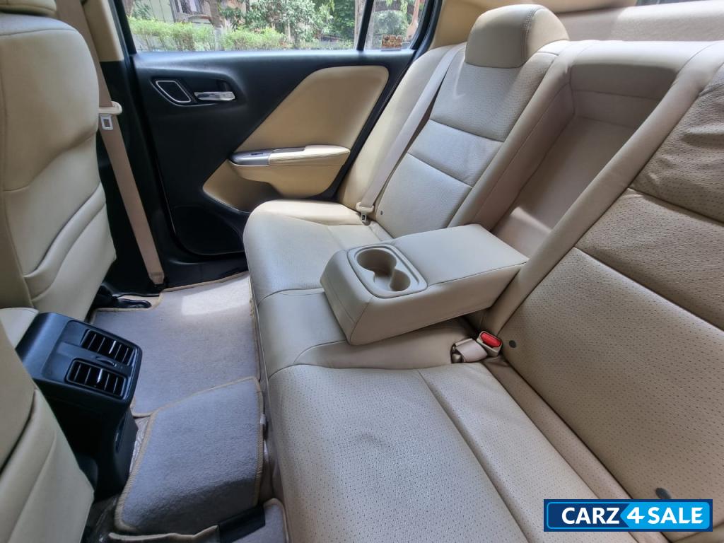 Silver Honda City i-VTEC - City VX