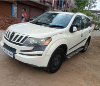 Mahindra XUV 500 W6