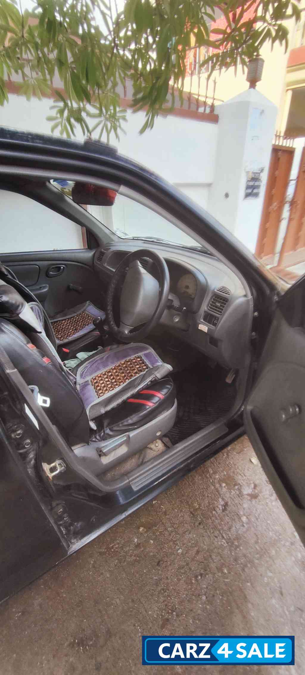 Black Maruti Suzuki Alto Lxi