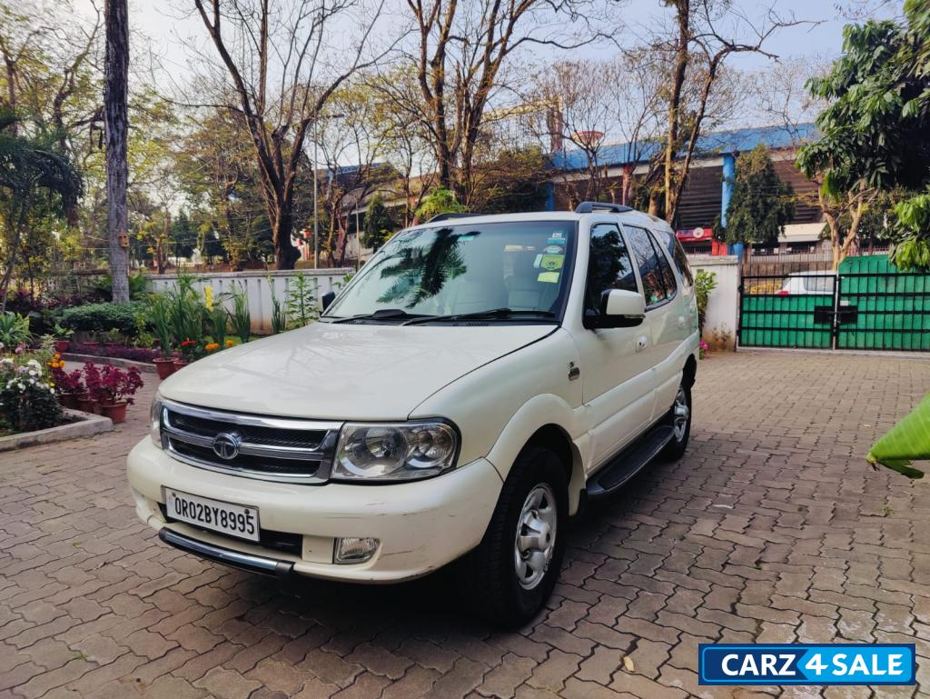 Pearl White Tata Safari EX BSIV 2.2 DICOR