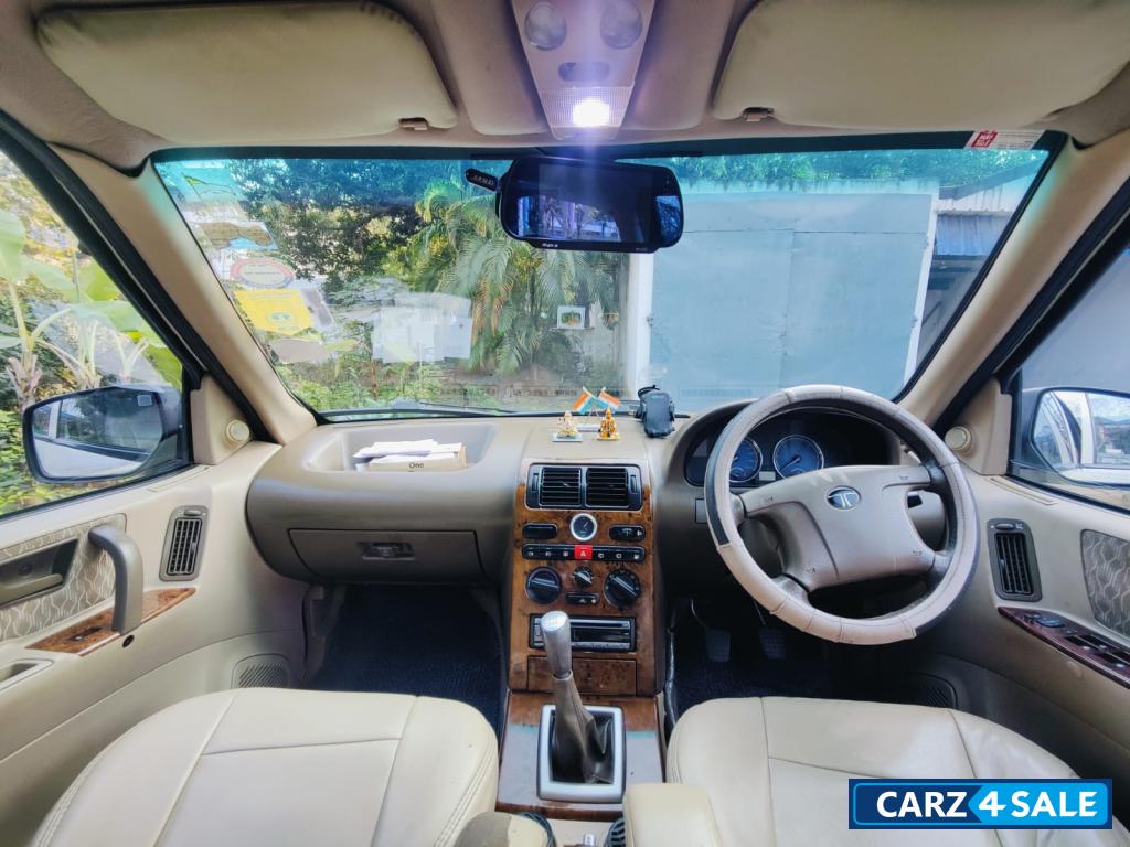 Pearl White Tata Safari EX BSIV 2.2 DICOR