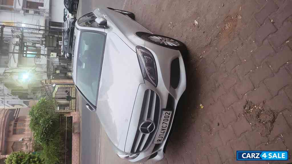 Silver Mercedes-Benz C-Class C220D