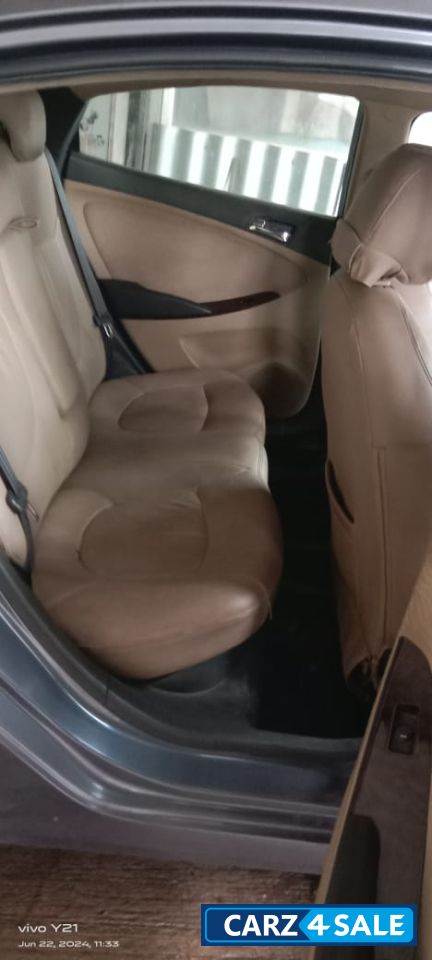 Hyundai Verna VTVT 1.6 SX.BS.IV