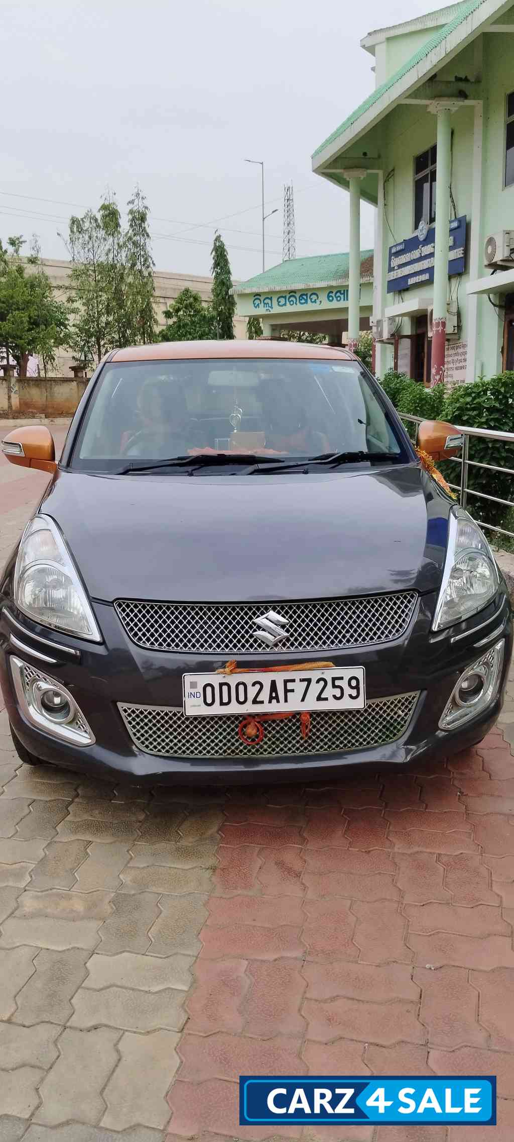 Grey Maruti Suzuki Swift VXI(O)