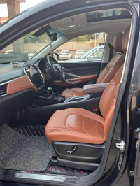 Black MG Hector Plus sharp cvt