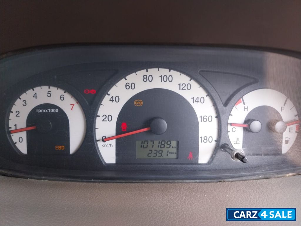 Mahindra Xylo E 9 Mahindra Xylo E 9