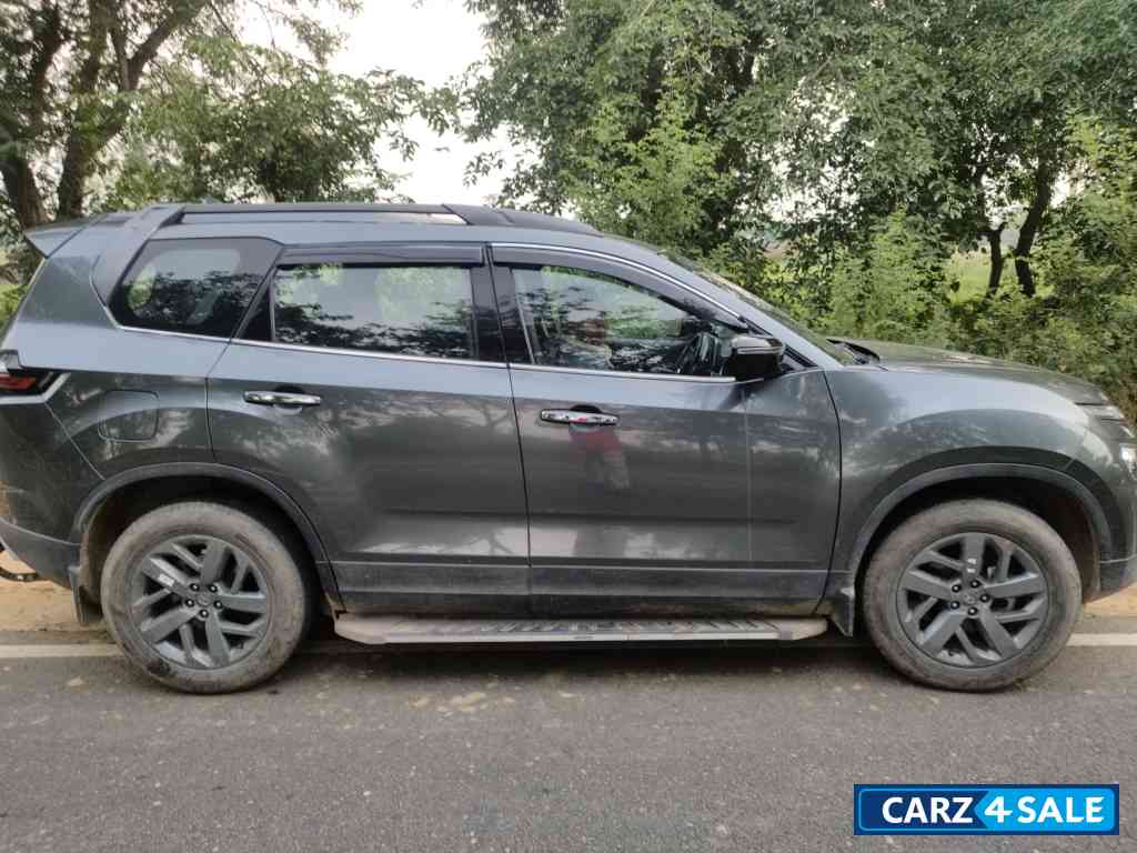 Grey Tata Safari XT