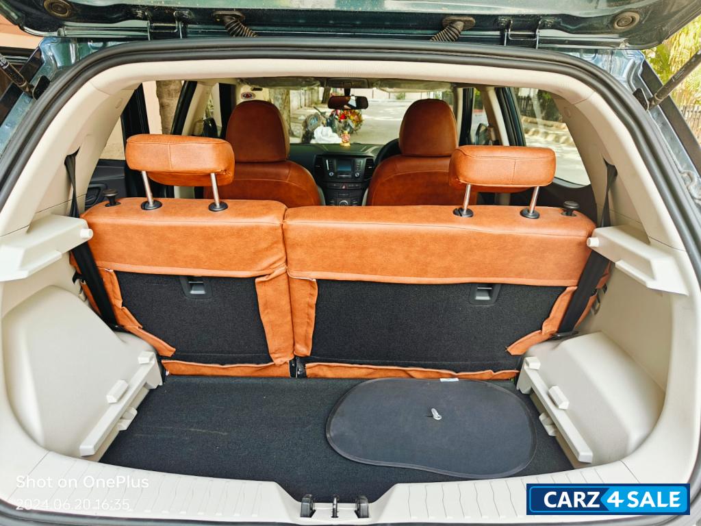 Aquamarine Mahindra XUV300 W6 AMT PETROL