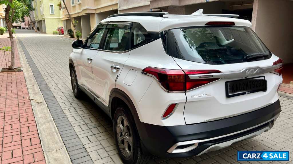 Pearl White Kia Seltos HTK Plus 1.5 Petrol