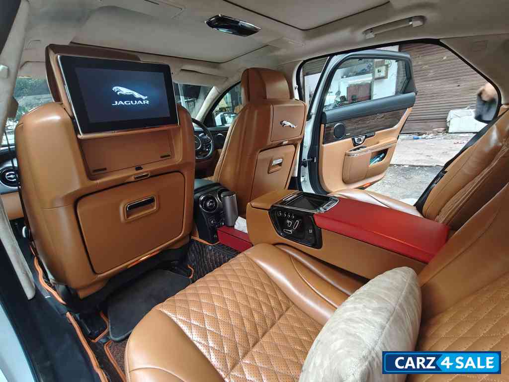 White Jaguar XJ L Portfolio