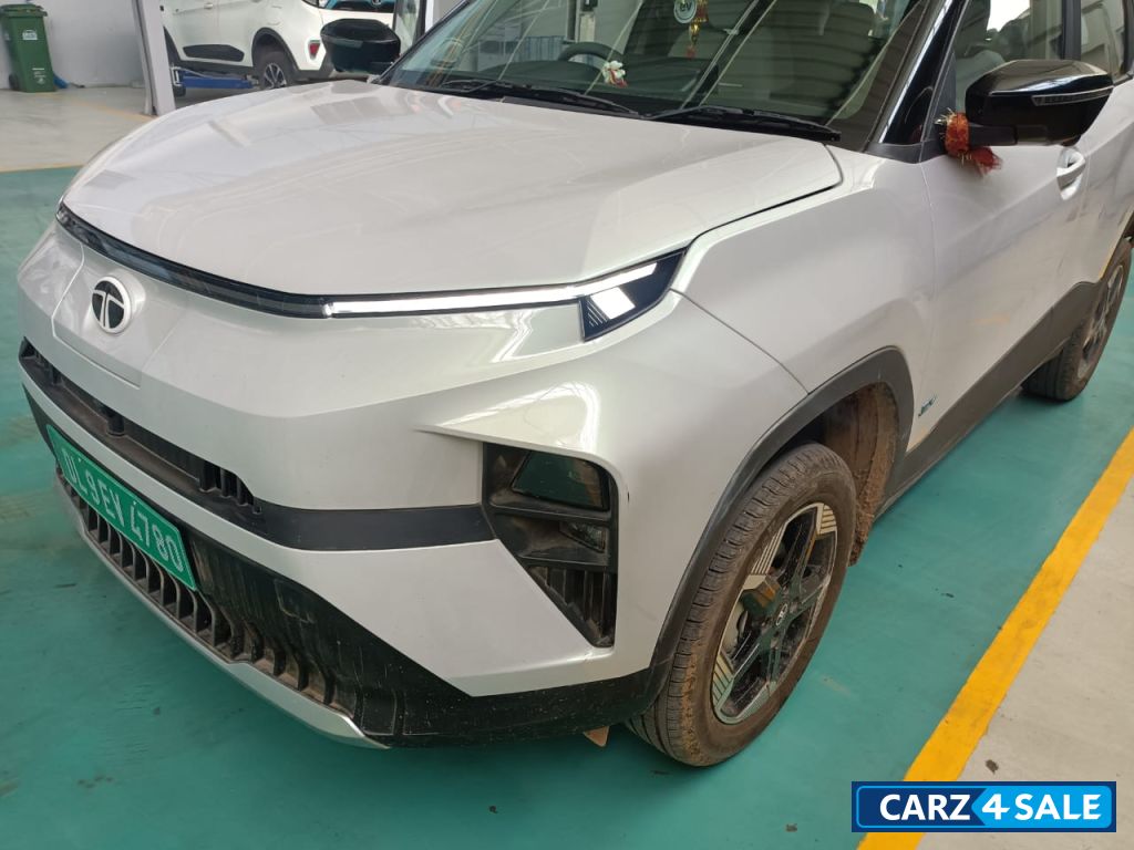 Tata Punch EV Emp+ MR