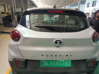 Tata Punch EV Emp+ MR