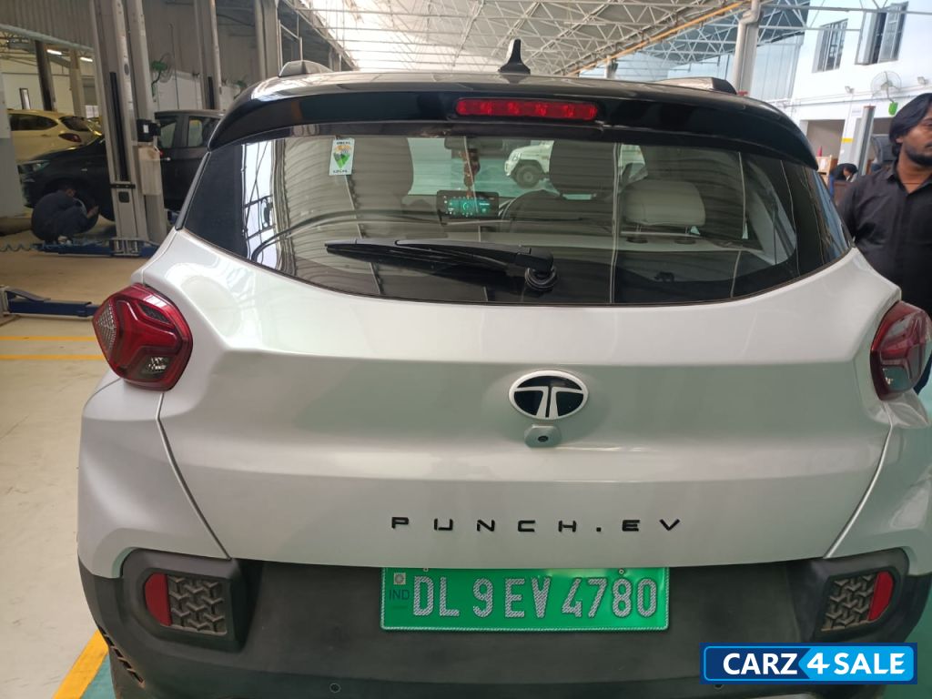 Tata Punch EV Emp+ MR