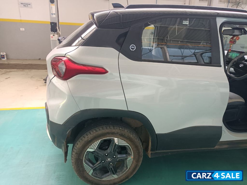 Tata Punch EV Emp+ MR