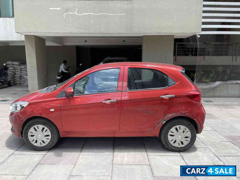 Tata Tiago XT