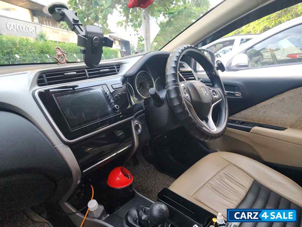 Burgundy Honda City 1.5L I-VTEC V MT