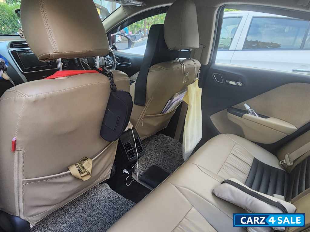 Burgundy Honda City 1.5L I-VTEC V MT