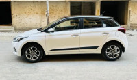 White Hyundai Elite i20 Asta optional