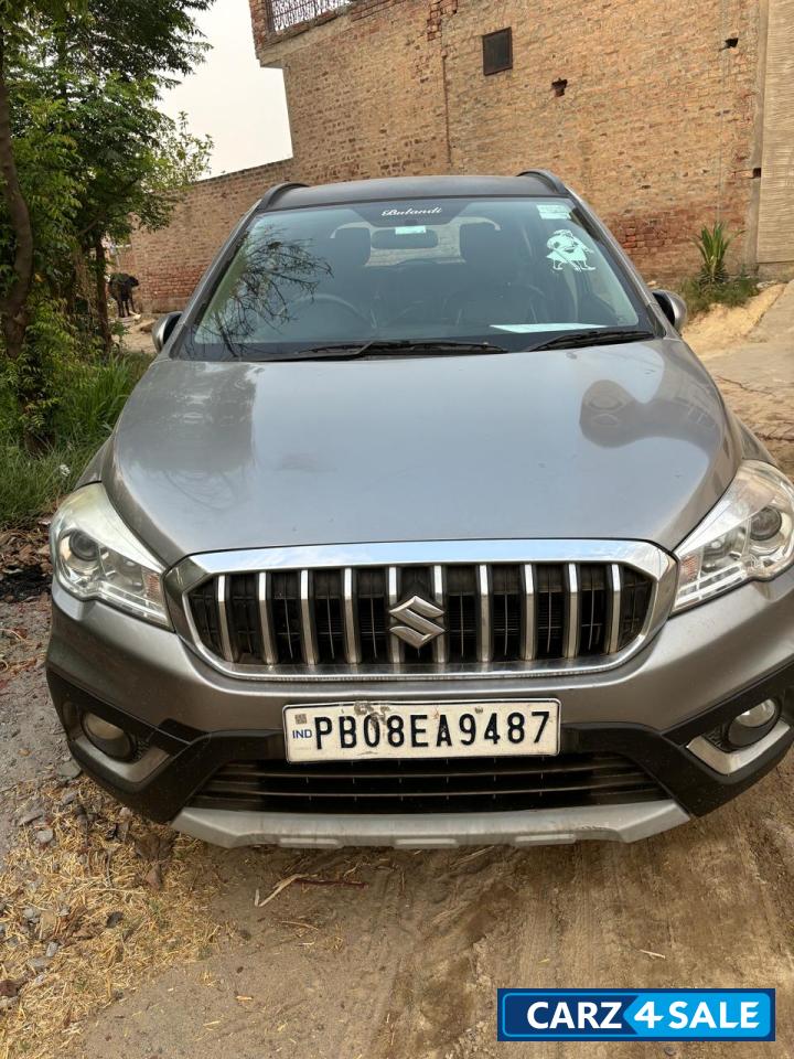 Silver Maruti Suzuki S-Cross zeta