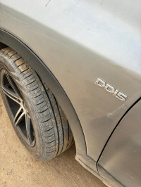 Silver Maruti Suzuki S-Cross zeta