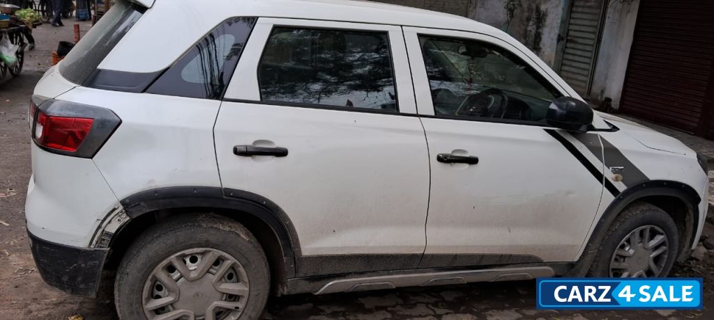 White Maruti Suzuki Vitara Brezza LDI O