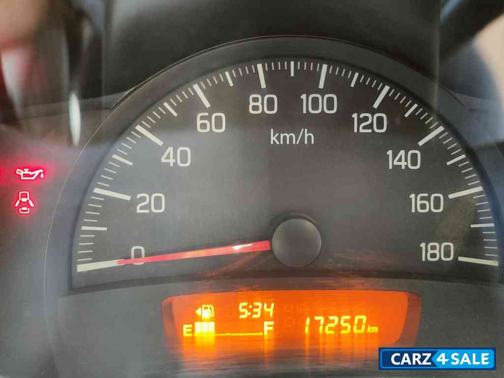 Silver Maruti Suzuki Celerio vxi