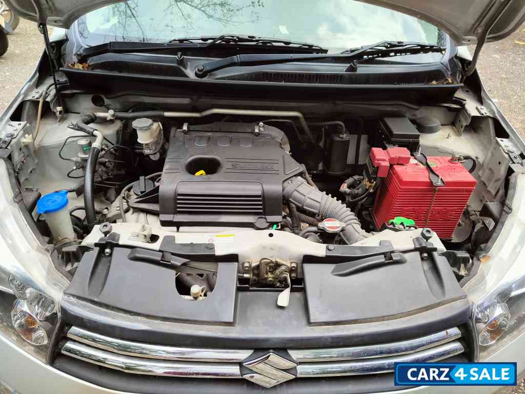 Silver Maruti Suzuki Celerio vxi