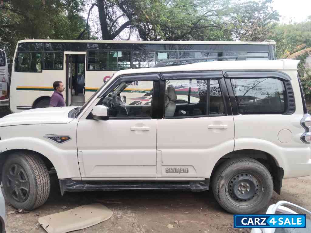 Mahindra Scorpio S6+ intelli hybrid Mahindra Scorpio S6+ intelli hybrid