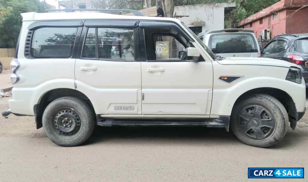 Mahindra Scorpio S6+ intelli hybrid Mahindra Scorpio S6+ intelli hybrid