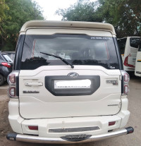 Mahindra Scorpio S6+ intelli hybrid