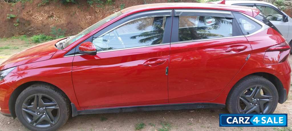 Firey Red Hyundai i20 Sportz 1.2 MT