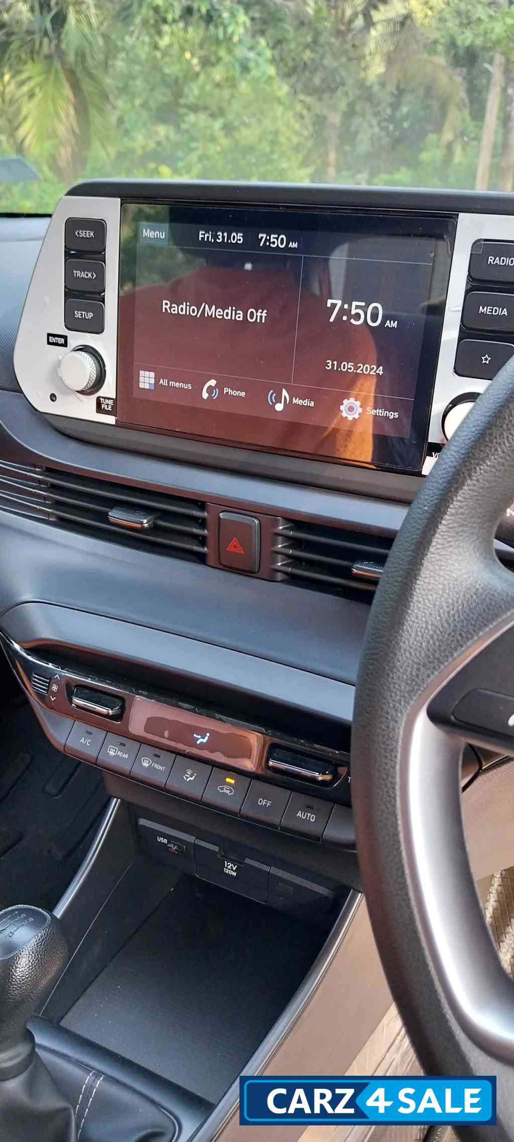 Firey Red Hyundai i20 Sportz 1.2 MT