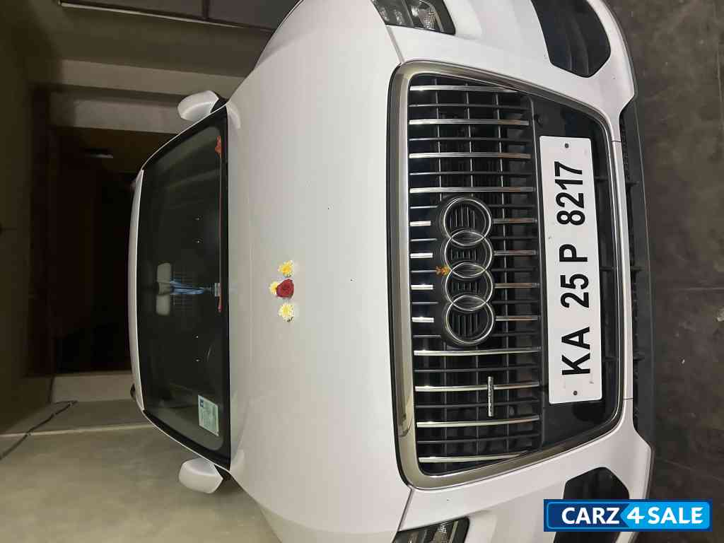 Audi Q5 AG