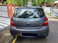 Grey Hyundai i20 Sportz