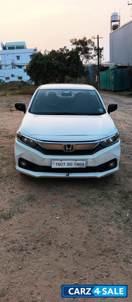 White Honda Amaze 1.5E i-DTEC