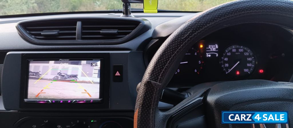 White Honda Amaze 1.5E i-DTEC