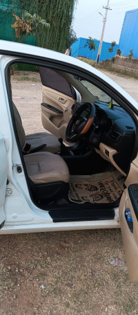 White Honda Amaze 1.5E i-DTEC