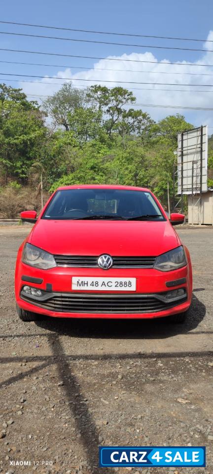 Red Volkswagen Polo Petrol comfartline