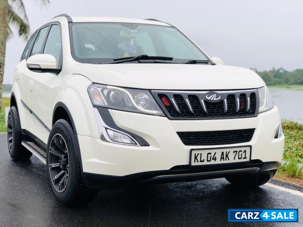 Mahindra XUV 500 W6 2016