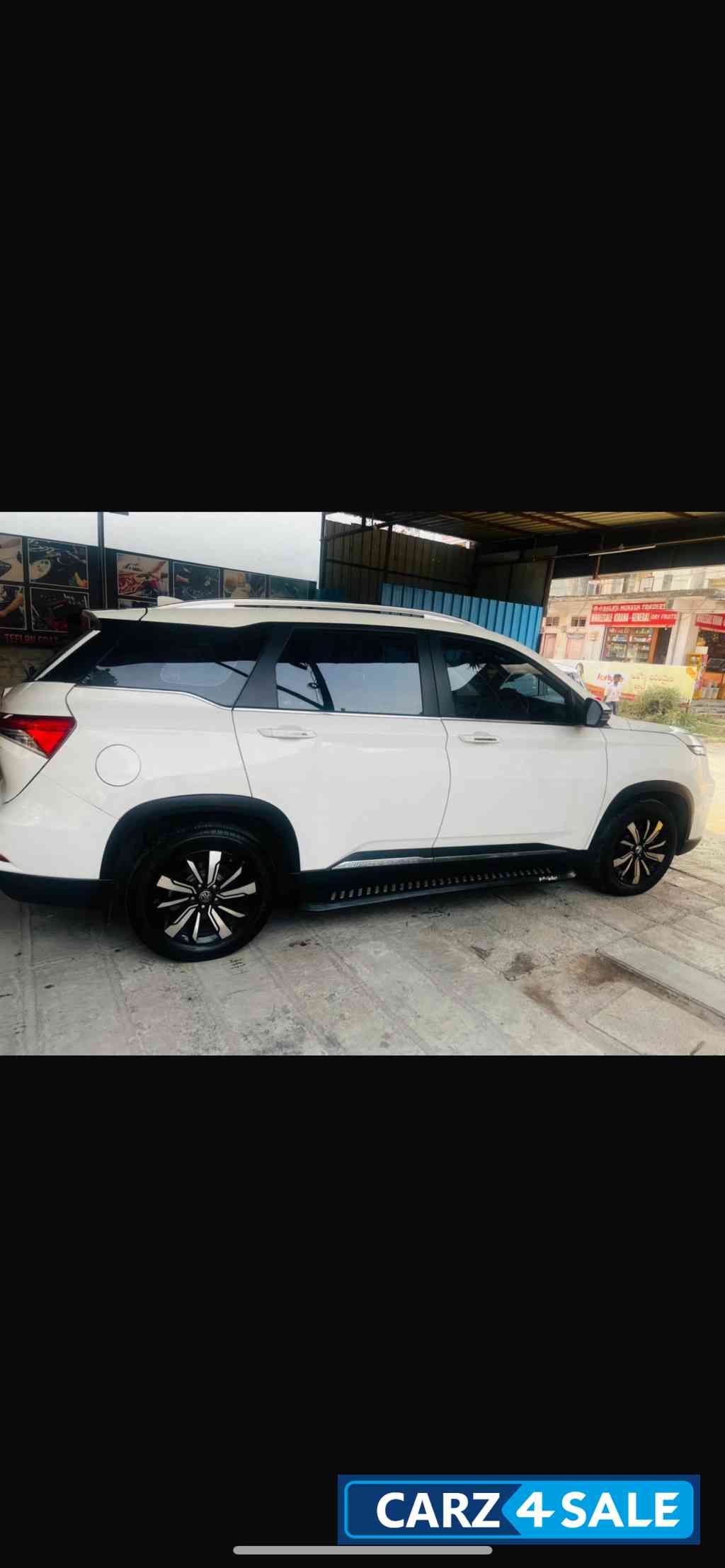MG Hector Plus sharp2.0 Turbo