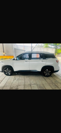 MG Hector Plus sharp2.0 Turbo