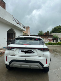 Arctic White Maruti Suzuki Fronx Delta plus MT