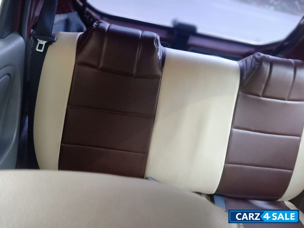 Wine Red Maruti Suzuki Alto LXi