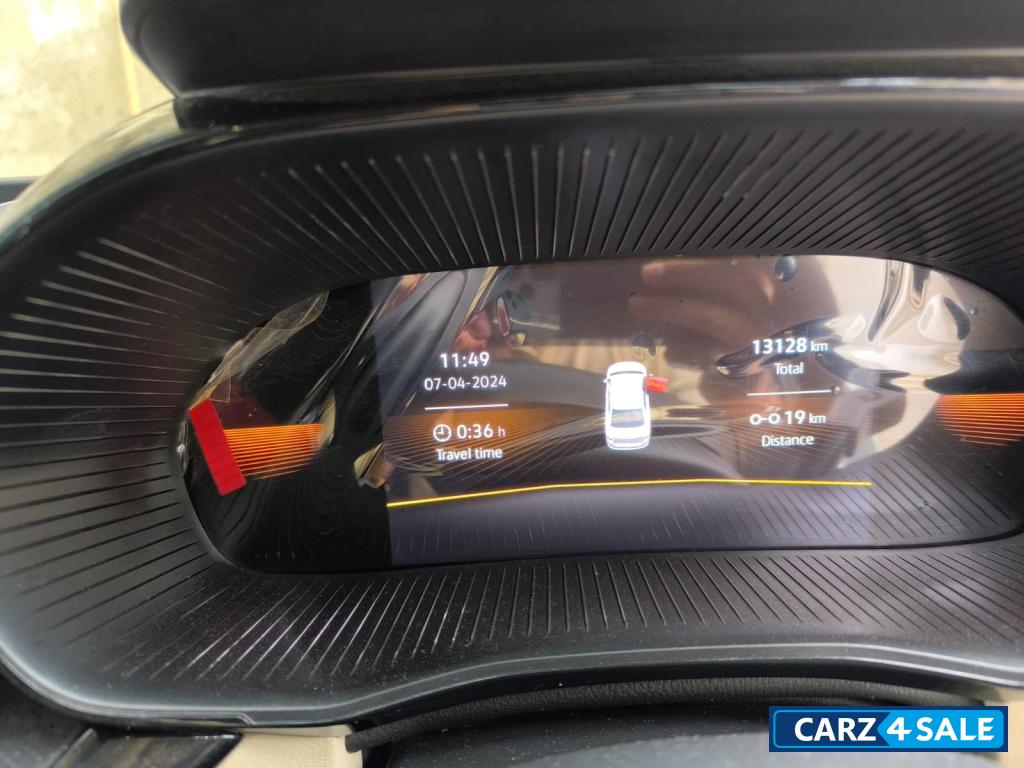 Candy White Skoda Slavia