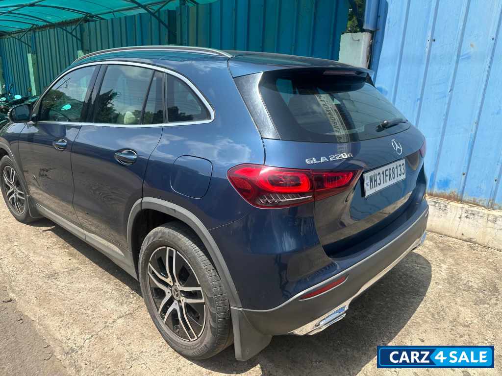Mercedes-Benz GLA 220D